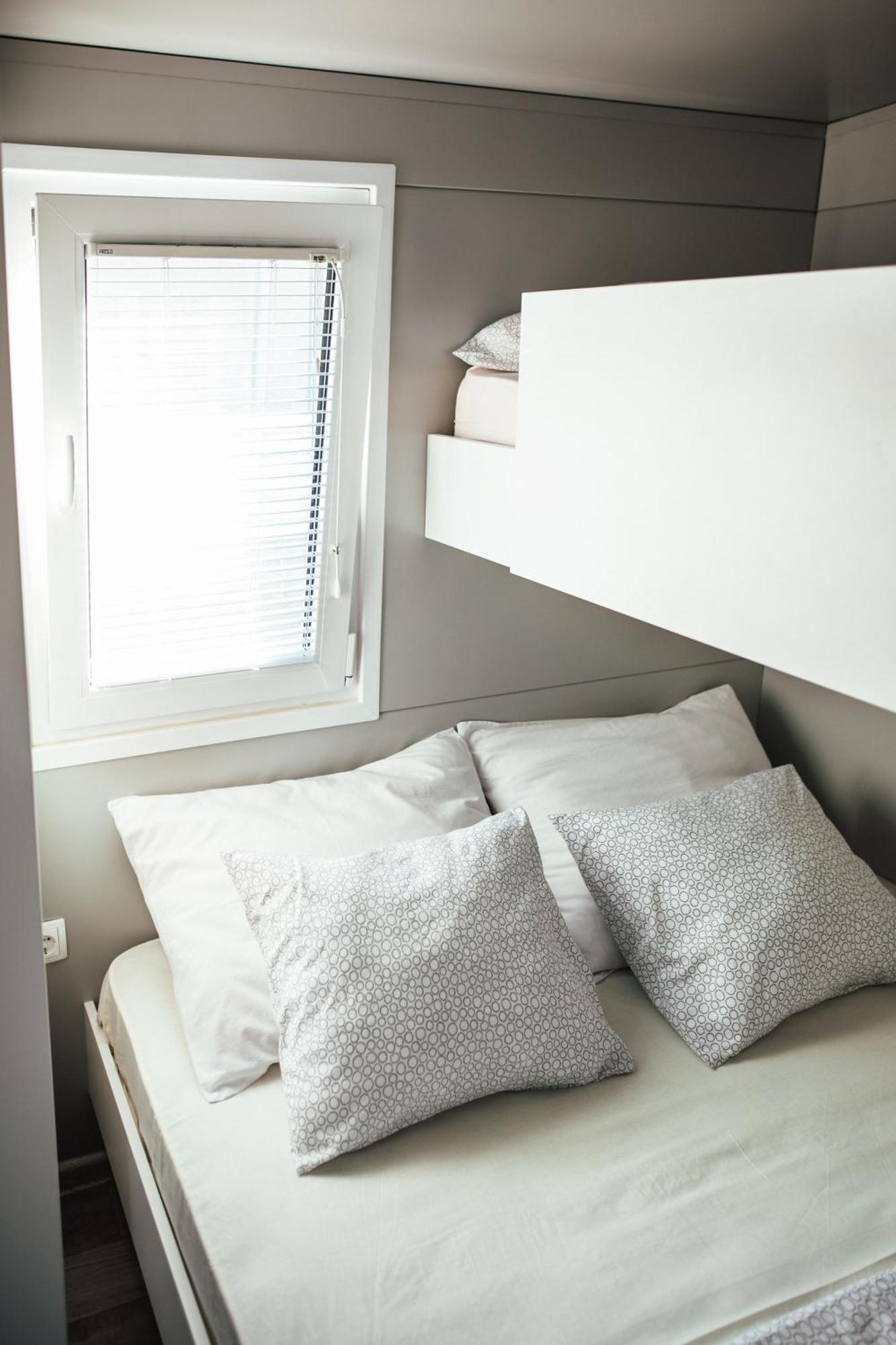 Rasin Mobile Homes باكوشتاني المظهر الخارجي الصورة