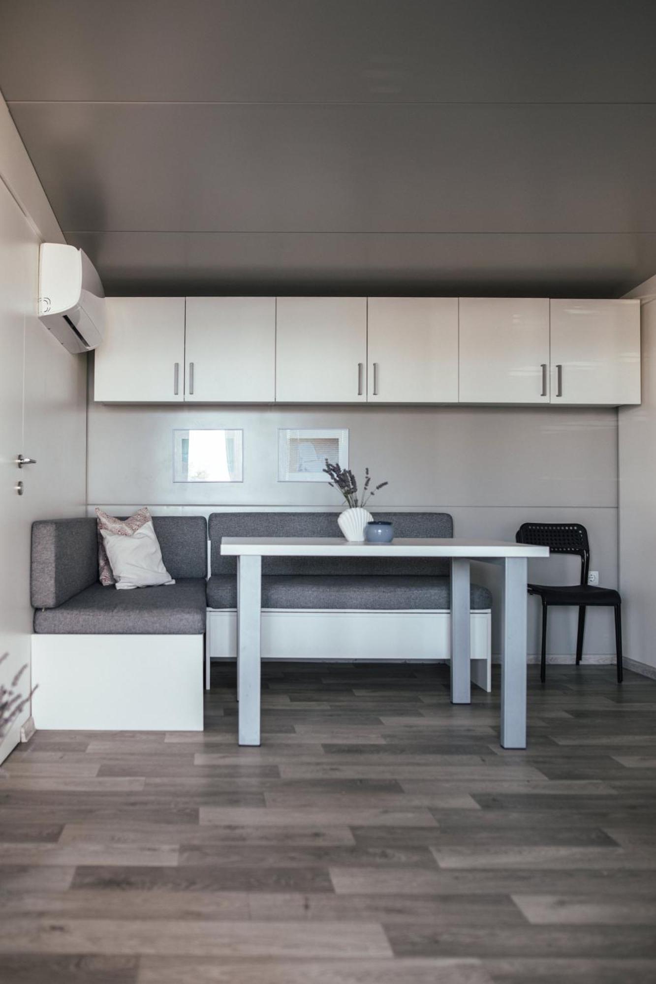 Rasin Mobile Homes باكوشتاني المظهر الخارجي الصورة