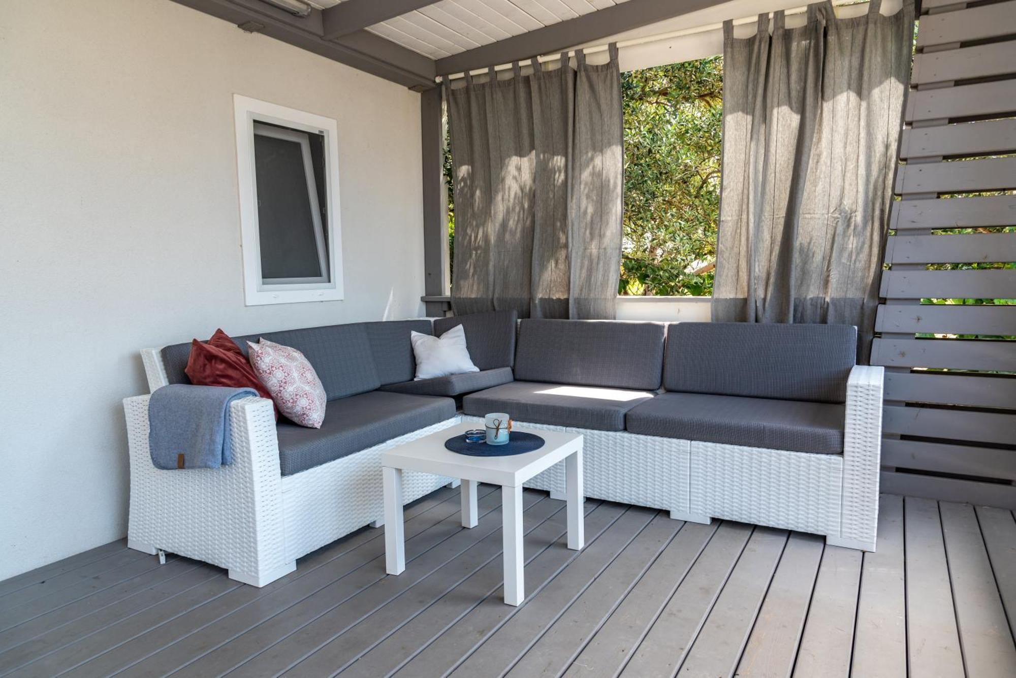 Rasin Mobile Homes باكوشتاني المظهر الخارجي الصورة
